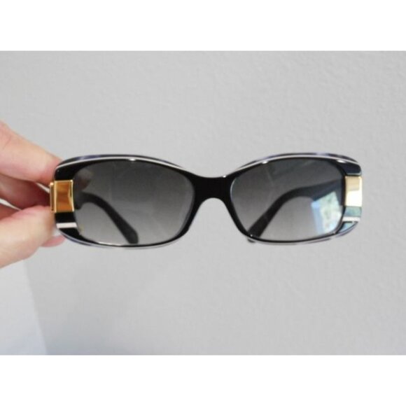 Louis Vuitton Black Women\'s Sunglasses Z1390w Gold Hardware main image 6
